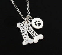 Load image into Gallery viewer, Name Necklace Dog Paw Necklace Personalized Dog Necklace Paw Print Dog Bone Initial Charm Pet Jewelry for gift YLQ0388