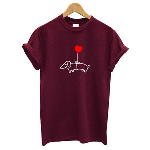 Love Heart Balloon Flying Dachshund Tees Funny Pet Dog Tshirt Women Summer Short Sleeve Top Soft Cotton T-shirt Drop Shipping